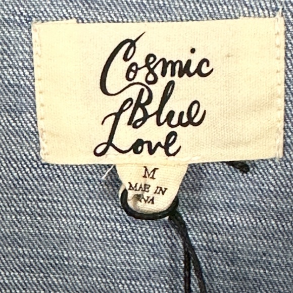 Cosmic Blue Love White Wash Button Front Denim Jacket 6 Pockets Medium NWT - Picture 5 of 10